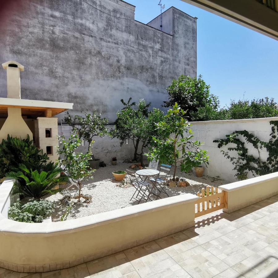 הוילה מונטלבאנו Casa Magnolia מראה חיצוני תמונה