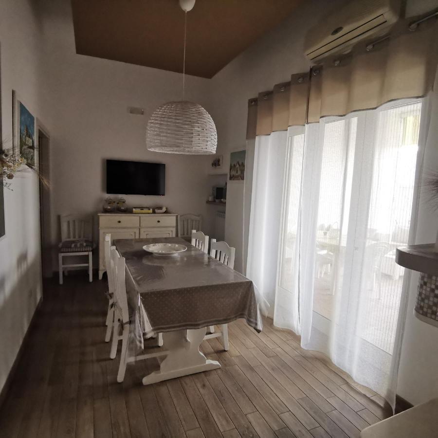 הוילה מונטלבאנו Casa Magnolia מראה חיצוני תמונה